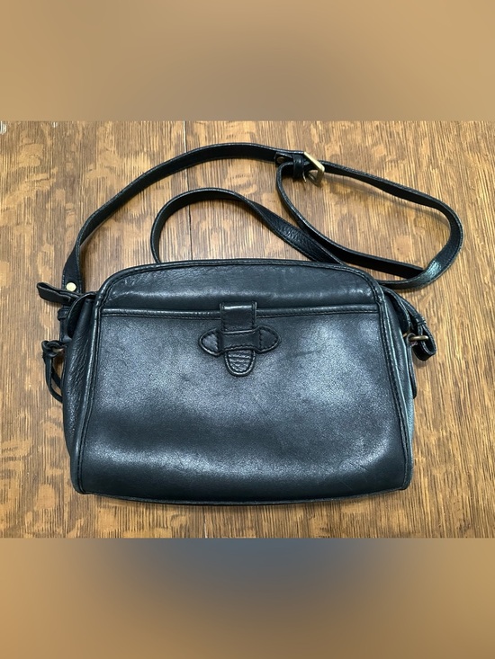 Liz Claiborne Handbags - Vintage Liz Claiborne Black Leather Blazer Bag